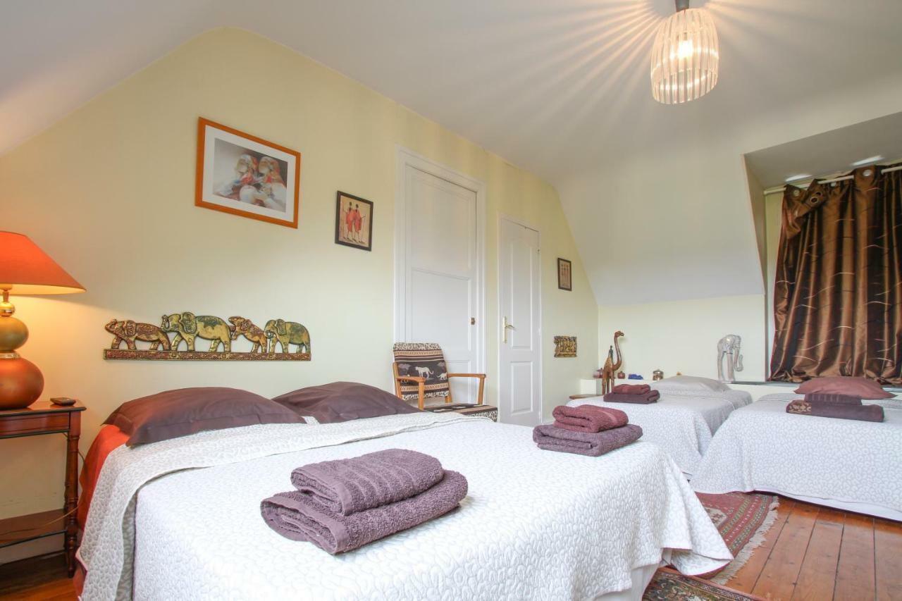 Bed and Breakfast Manoir des Turets à Yvré-lʼÉvêque Extérieur photo